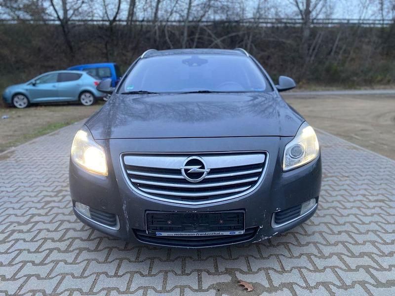Gebraucht Opel Insignia Cosmo 131 PS (96 kW) 2009 Grau Kombi