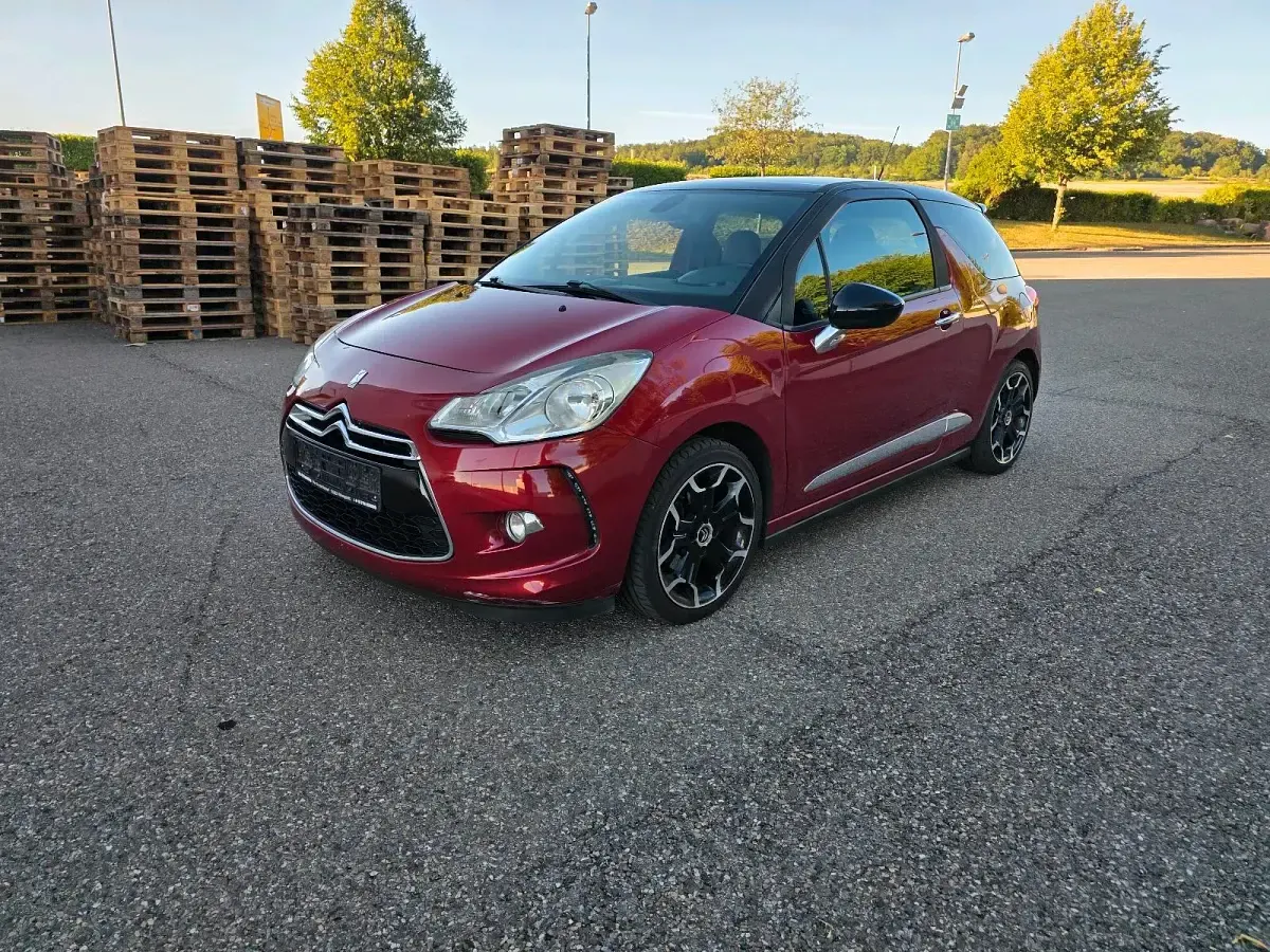 Gebraucht Citroën DS3 Sport Chic 156 PS (114 kW) 2011 Rot Kleinwagen