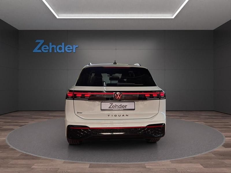 Gebraucht VW Tiguan R-line 150 PS (110 kW) 2025 Weiß SUV