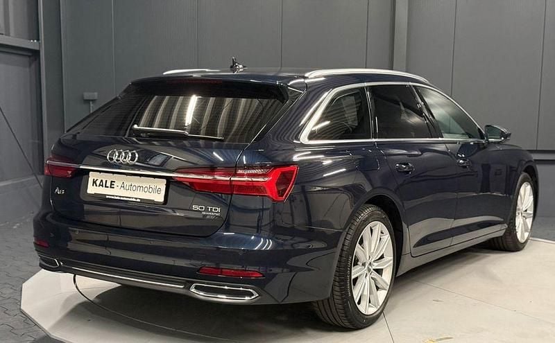 Gebraucht Audi A6 Sport 286 PS (210 kW) 2020 Blau metallic (firmamentblau metallic) Kombi