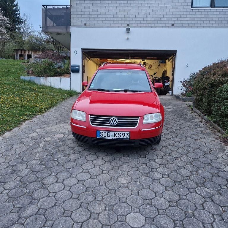 Gebraucht VW Passat Highline 150 PS (110 kW) 2001 Rot Kombi