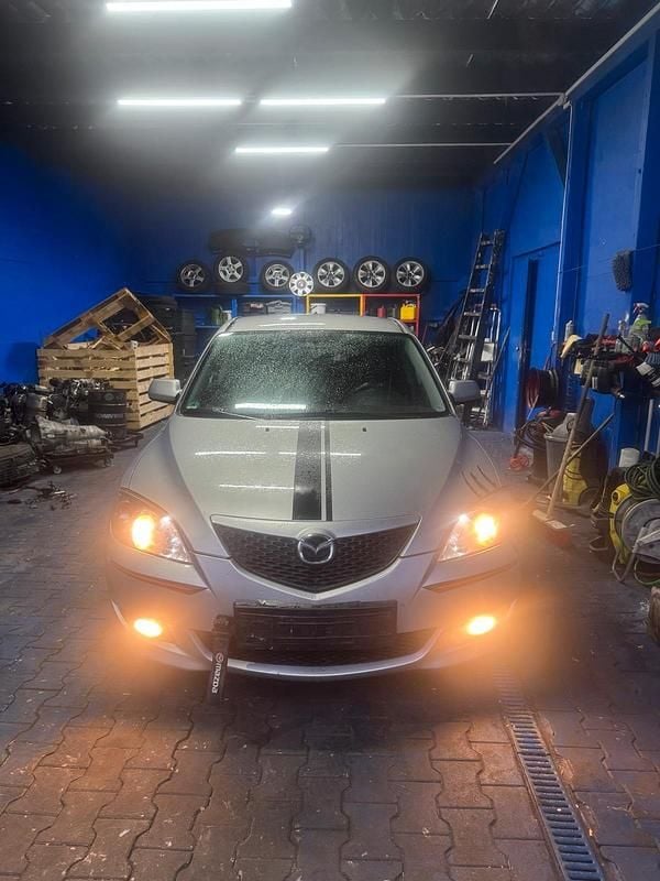 Grau Gebraucht 2005 Mazda 3 Kleinwagen | 700 € (Superpreis) - Bild 1/4