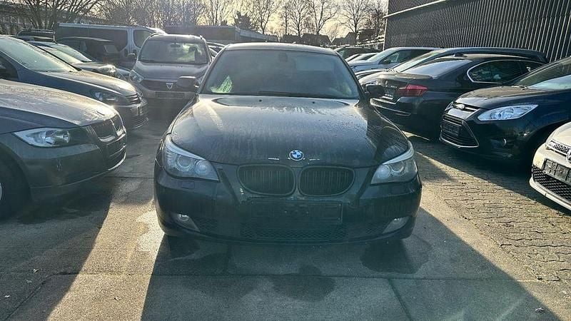 Gebraucht BMW 520 Advantage 177 PS (130 kW) 2008 Schwarz Limousine