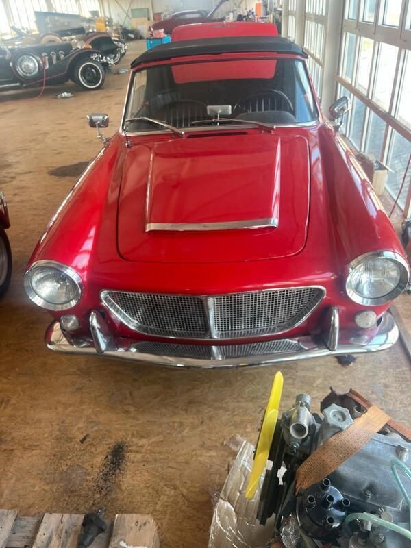 Rot Gebraucht 1960 Fiat 1200 Cabrio | 11.500 € - Bild 1/4