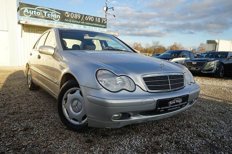 Gebraucht Mercedes C200 116 PS (85 kW) 2003 Brillantsilber  metalliclack Limousine