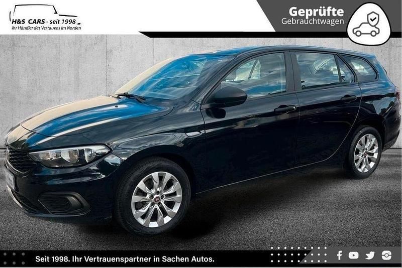 Gebraucht Fiat Tipo Lounge 95 PS (69 kW) 2019 Schwarz Limousine