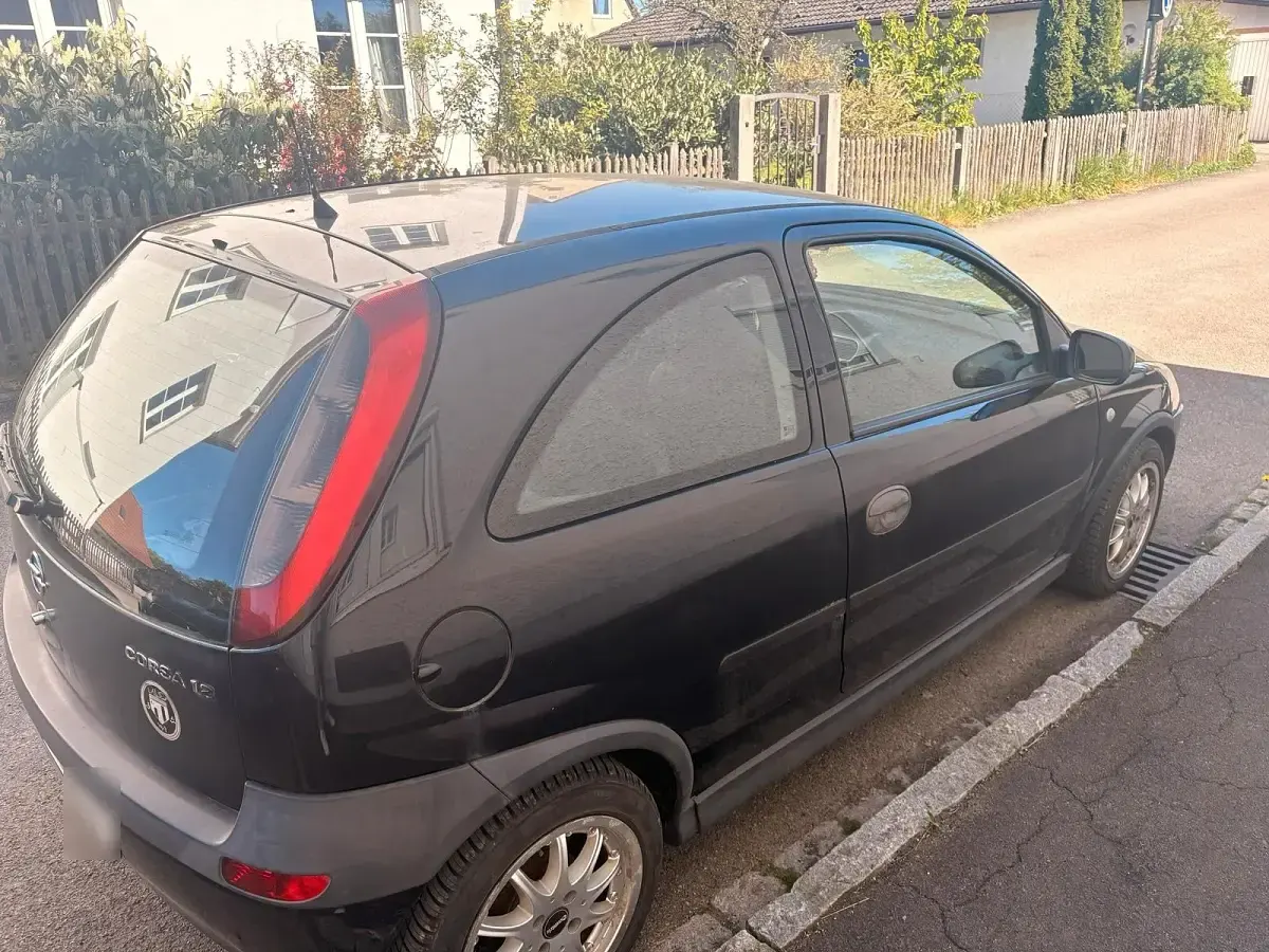 Gebraucht Opel Corsa 75 PS (55 kW) 2002 Schwarz Kleinwagen