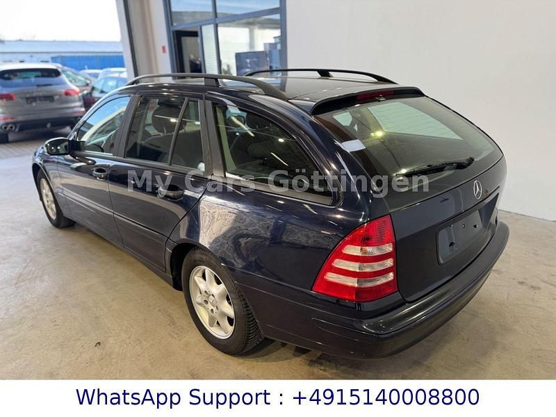 Gebraucht Mercedes C180 143 PS (105 kW) 2005 Blau Kombi