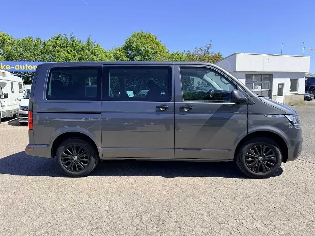 Używany VW T6.1 110 KM (80 kW) 2021 Szary Van