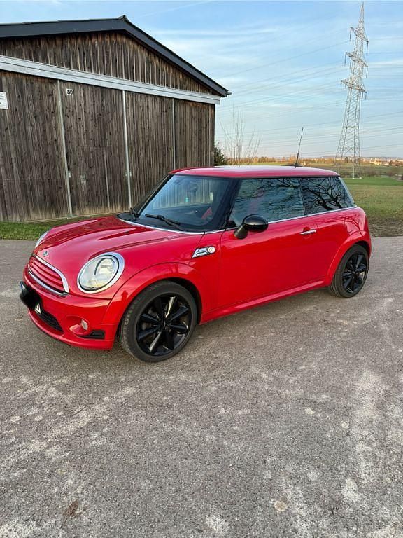Rot Gebraucht 2008 Mini Cooper Kleinwagen | 5.800 € (Fairer Preis) - Bild 1/4