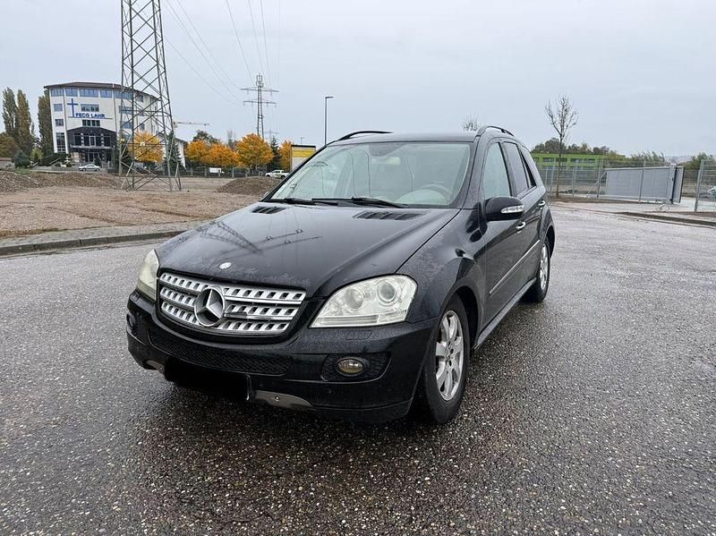 Schwarz Gebraucht 2006 Mercedes ML280 SUV | 3.699 € (Superpreis) - Bild 1/4