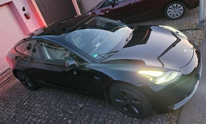 Gebraucht Tesla Model 3 RWD 239 kW (325 PS) 2022 Schwarz Limousine