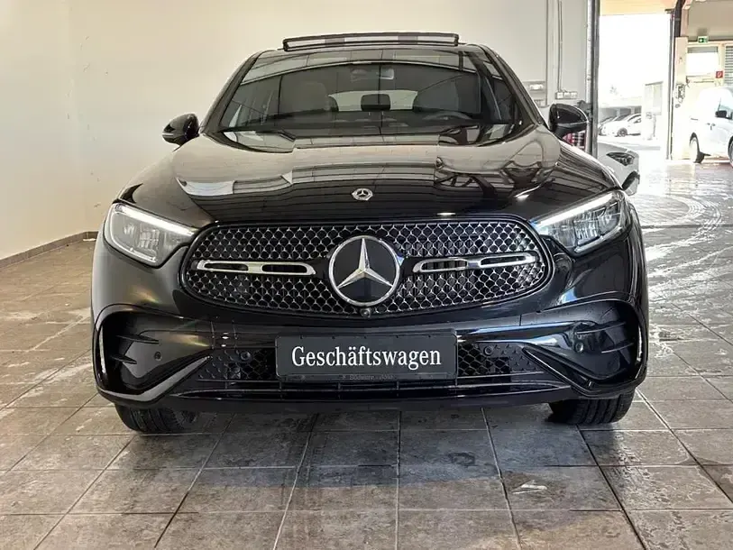Gebraucht Mercedes GLC220 AMG 197 PS (144 kW) 2026 Schwarz SUV