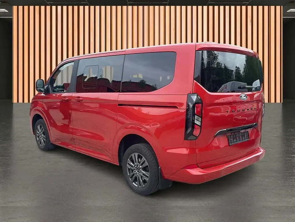 Gebraucht Ford Tourneo Custom Titanium 170 PS (125 kW) 2025 Artisan rot Van