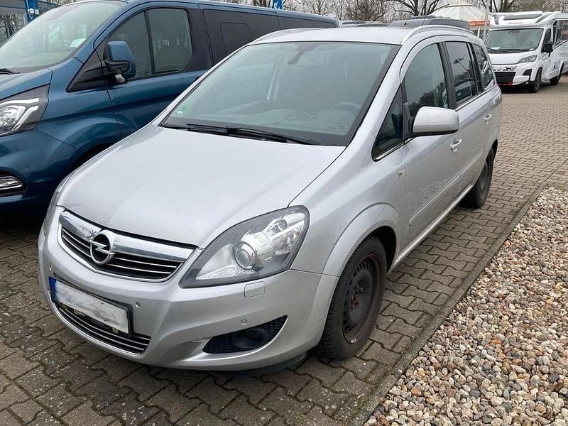 Silber Gebraucht 2012 Opel Zafira Family Van / Kleinbus | 3.900 € (Guter Preis) - Bild 1/4