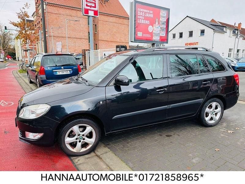 Schwarz Gebraucht 2010 Skoda Fabia Style Kombi | 1.550 € (Superpreis) - Bild 1/4