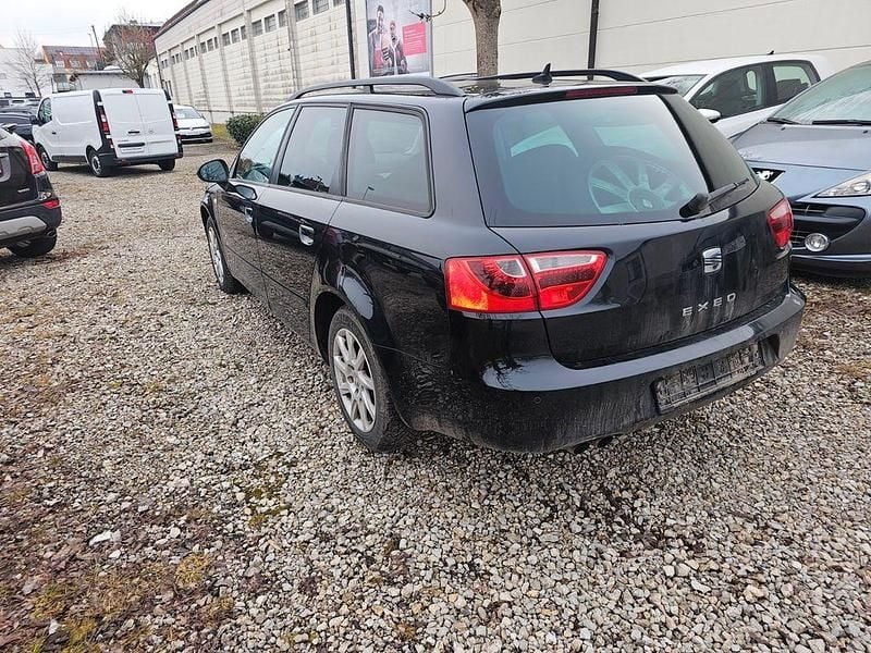 Gebraucht Seat Exeo Style 143 PS (105 kW) 2013 Schwarz Limousine