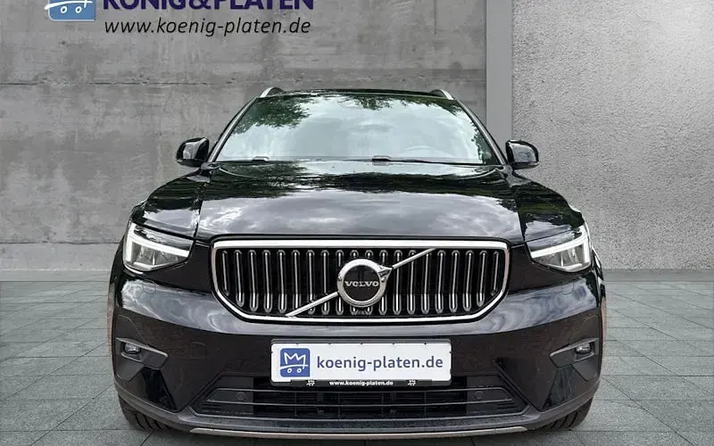 Gebraucht Volvo XC40 Plus 163 PS (119 kW) 2023 Schwarz SUV
