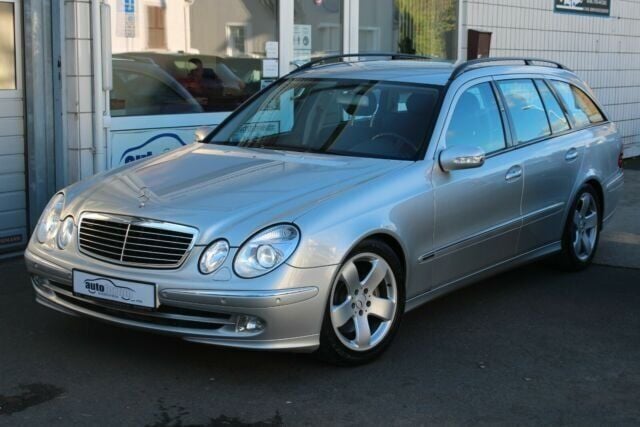 Gebraucht Mercedes E500 Avantgarde 306 PS (225 kW) 2003 Silber metallic Kombi