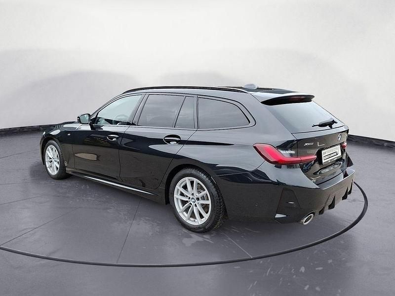 Gebraucht BMW 320 M Sport 190 PS (139 kW) 2025 Schwarz Kombi