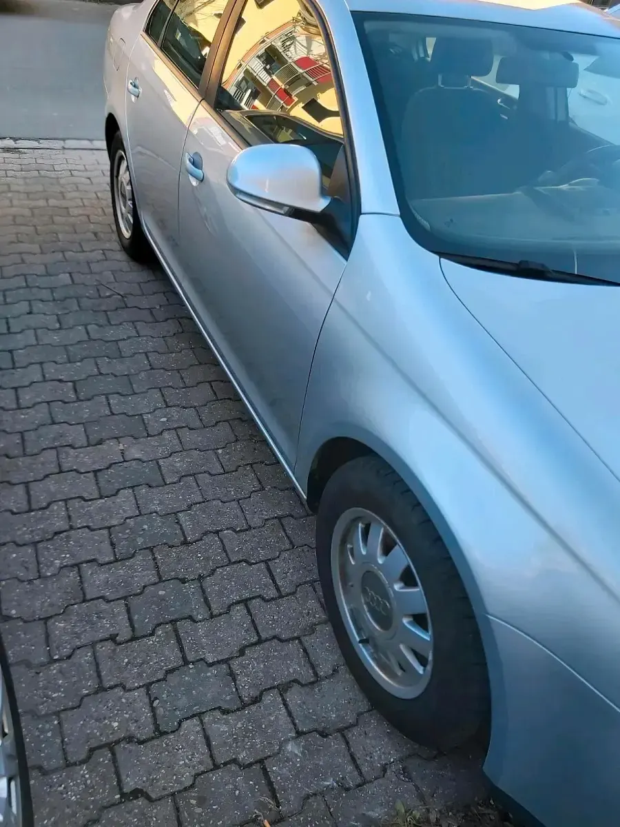 Gebraucht VW Jetta 115 PS (84 kW) 2006 Silber Limousine