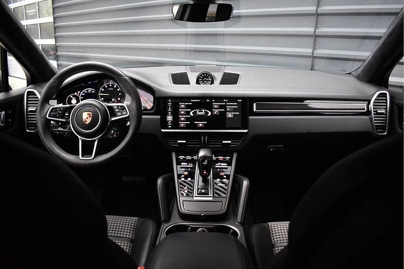 Gebraucht Porsche Cayenne 462 PS (339 kW) 2020 Grau SUV