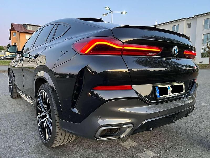 Gebraucht BMW X6 M50 530 PS (389 kW) 2021 Schwarz SUV