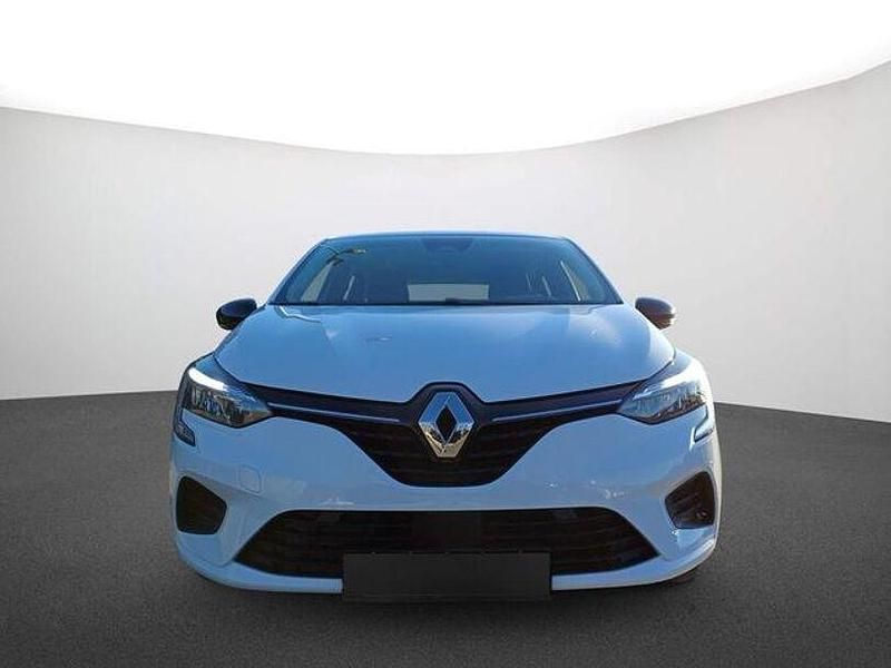 Gebraucht Renault Clio V Equilibre 67 PS (49 kW) 2023 Weiß Limousine