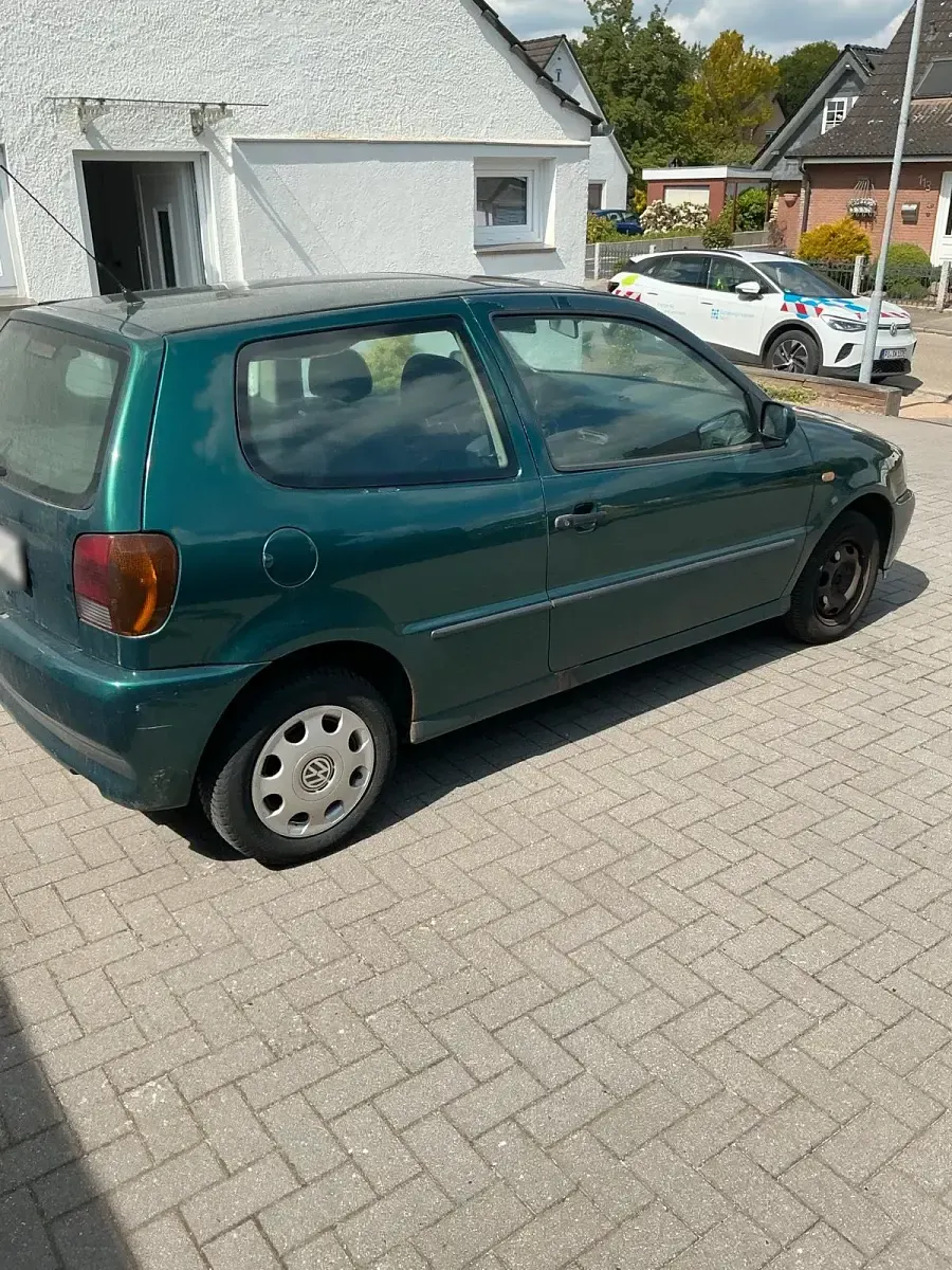 Używany VW Polo 60 KM (44 kW) 1997 Zielony Hatchback