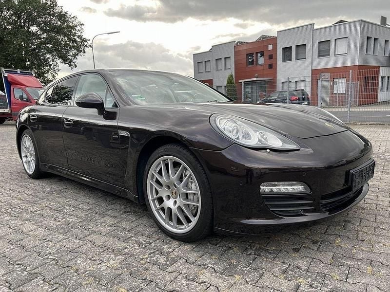 Gebraucht Porsche Panamera S 400 PS (294 kW) 2011 Braun Limousine