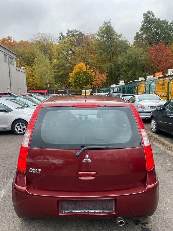 Gebraucht Mitsubishi Colt Invite 109 PS (80 kW) 2006 Rot Limousine