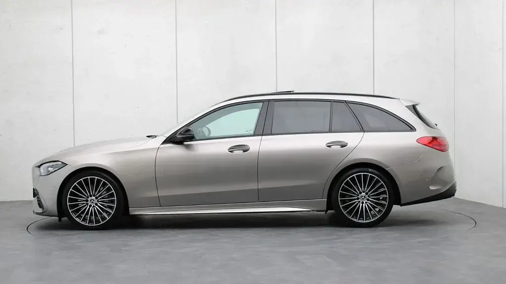 Gebraucht Mercedes 220 AMG line 197 PS (144 kW) 2023 Silber Kombi