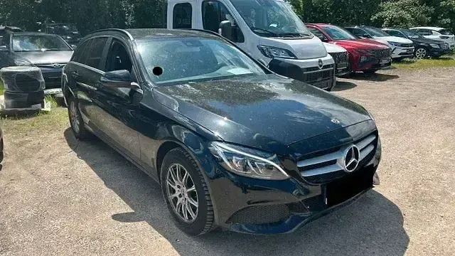 Gebraucht Mercedes C220 170 PS (125 kW) 2018 Schwarz/baltic black Kombi