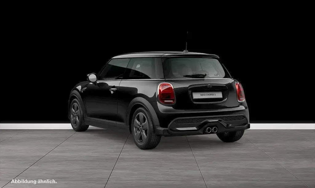 Gebraucht Mini Cooper S Hatch 178 PS (130 kW) 2023 Midnight black Kleinwagen