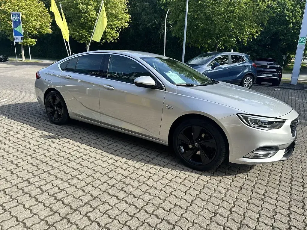 Gebraucht Opel Insignia Innovation 170 PS (125 kW) 2020 Argonsilber metallic Limousine