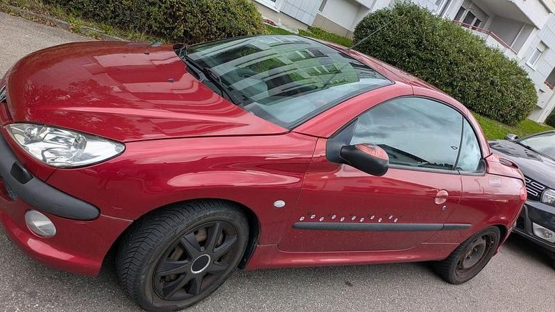 Rot Gebraucht 2002 Peugeot 206 CC Cabrio | 1.200 € (Guter Preis) - Bild 1/4