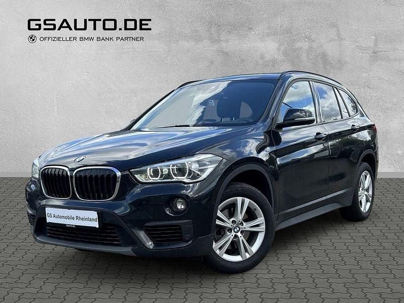 Saphirschwarz (schwarz) Gebraucht 2018 BMW X1 Advantage SUV | 20.500 € (Fairer Preis) - Bild 1/3