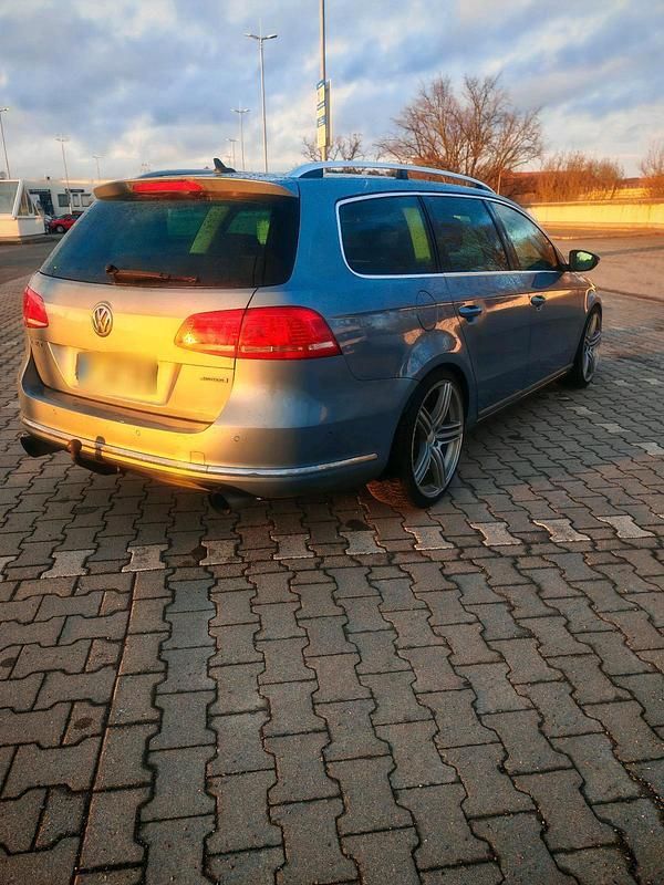 Gebraucht VW Passat R 299 PS (219 kW) 2013 Blau Kombi