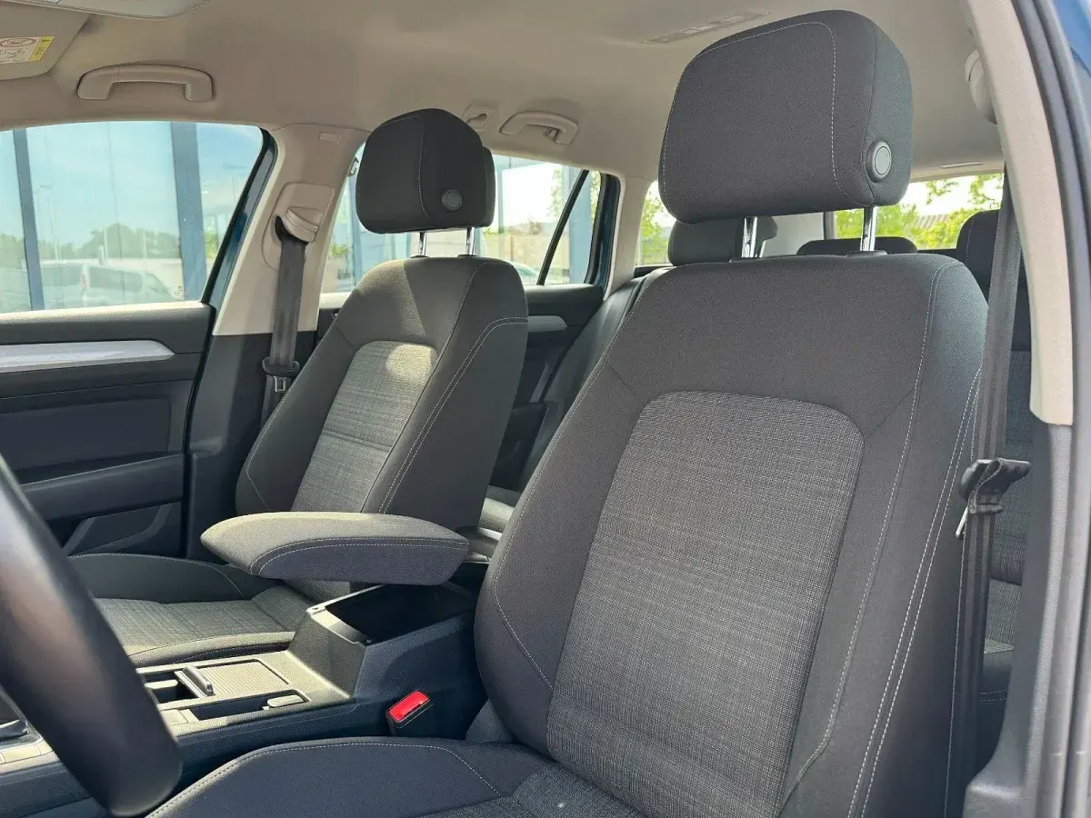 Gebraucht VW Passat 200 PS (147 kW) 2021 Blau Kombi
