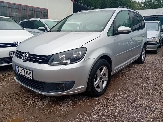 Gebraucht VW Touran Trendline 105 PS (77 kW) 2013 Silber Van / Kleinbus