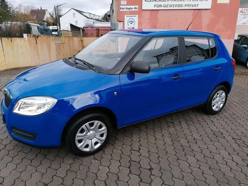 Gebraucht Skoda Fabia 60 PS (44 kW) 2009 Blau Limousine