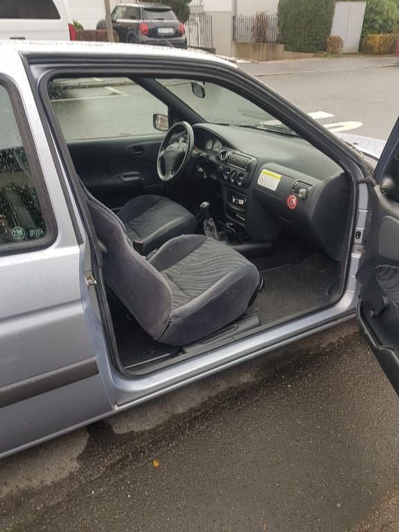 Gebraucht Ford Escort 105 PS (77 kW) 1995 Blau Coupé