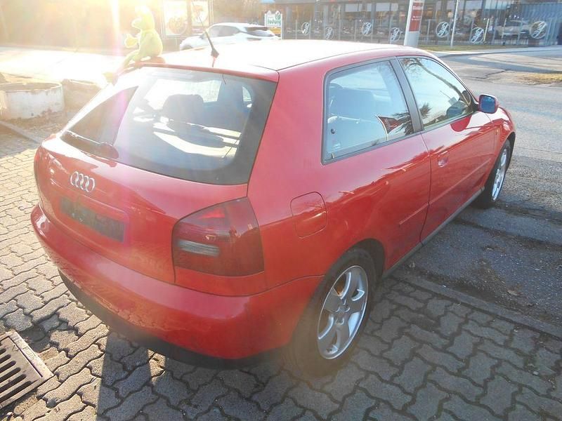 Gebraucht Audi A3 Attraction 150 PS (110 kW) 1998 Rot Kleinwagen