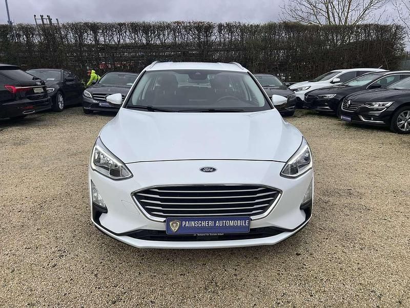Gebraucht Ford Focus Cool & Connect 120 PS (88 kW) 2020 Frozen white Kombi