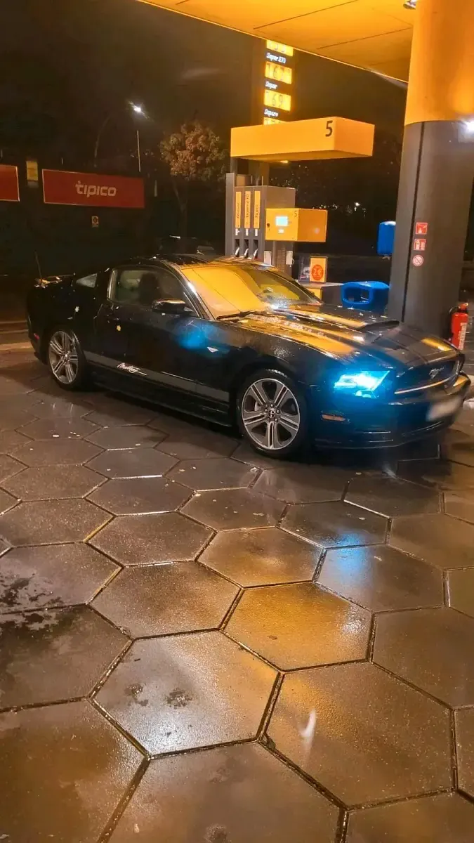 Gebraucht Ford Mustang 306 PS (225 kW) 2014 Schwarz Coupé