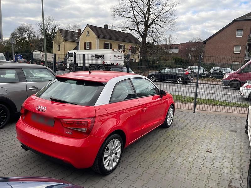 Gebraucht Audi A1 122 PS (89 kW) 2012 Rot Kleinwagen