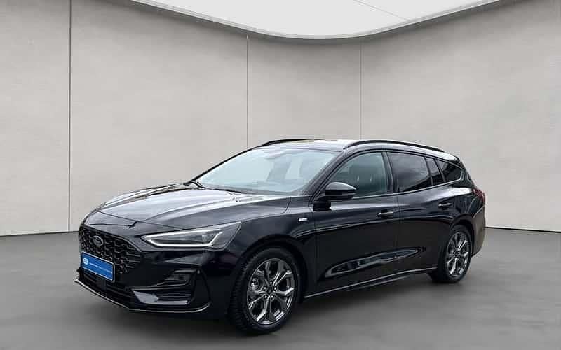 Schwarz Gebraucht 2024 Ford Focus ST-Line X Kombi | 25.440 € (Fairer Preis) - Bild 1/4