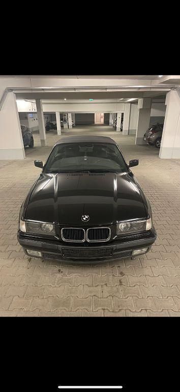 Schwarz Gebraucht 1998 BMW 318 Cabriolet Cabrio | 5.500 € (Fairer Preis) - Bild 1/4