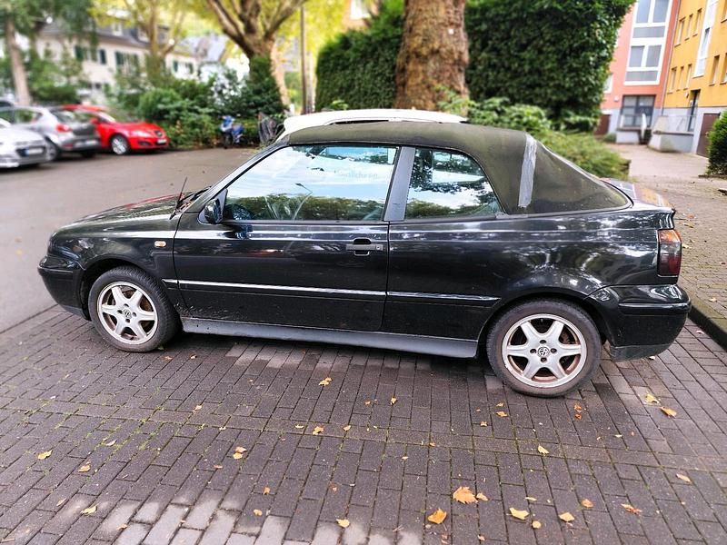 Schwarz Gebraucht 1999 VW Golf Cabriolet Cabrio | 700 € - Bild 1/4