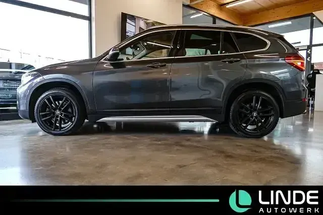 Używany BMW X1 xLine 231 KM (169 kW) 2018 Szary SUV